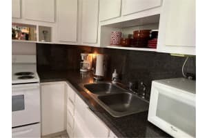 2861  Somerset Dr   218 Lauderdale Lakes, FL 33311 Sold 05/11/23
