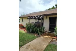 73  Via De Casas Norte Boynton Beach, FL 33426 Sold 05/31/23