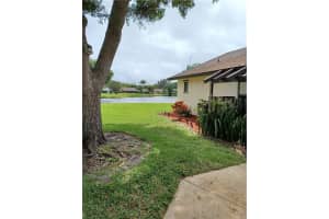 73  Via De Casas Norte Boynton Beach, FL 33426 Sold 05/31/23
