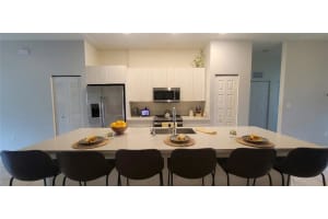 7831 Nw 104th Ave   4 Doral, FL 33178 Sold 06/07/23