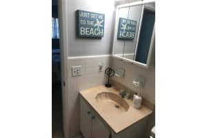 2050 Ne 39th St   103e Lighthouse Point, FL 33064 Sold 06/29/23