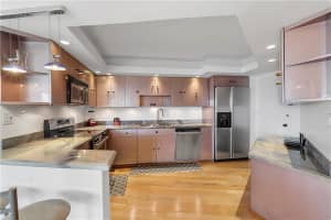 3000  Holiday Dr   806, Fort Lauderdale, FL 33316 Sold 09/07/23