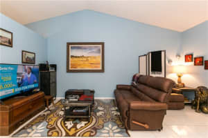 232 NW 101st Ave, Plantation, FL 33324 Sold 07/21/23