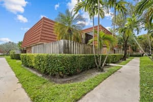709 Nw 99th Cir 709 Plantation, FL 33324 Sold 05/18/23
