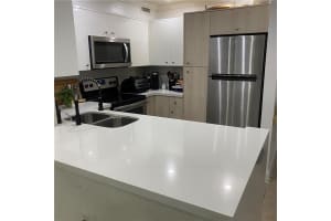 3083 N Oakland Forest Dr   103, Oakland Park, FL 33309 Sold 06/30/23