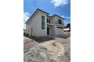 907 Ne 2nd Ave Delray Beach, FL 33444 Sold 06/27/23