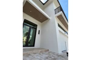 907 Ne 2nd Ave Delray Beach, FL 33444 Sold 06/27/23