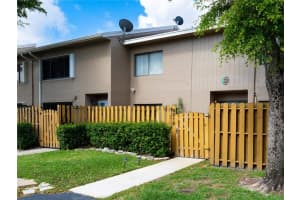 5018 S University Dr   5018 Davie, FL 33328 Sold 06/21/23