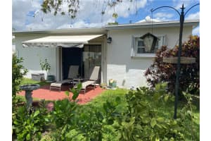 6608 NW 75th St, Tamarac, FL 33321 Sold 06/15/23