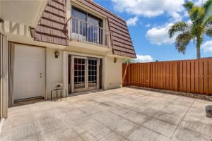 3931 Louis Drive, Lake Worth, Fl 33461 Lake Worth, FL 33461 Sold 06/14/23