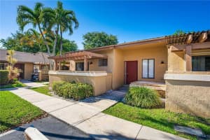 933 NW 79 Ter, Plantation, FL 33324 Sold 06/13/23