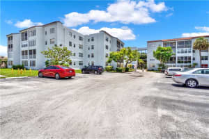 2800  Somerset Dr   315J, Lauderdale Lakes, FL 33311 Sold 12/05/23