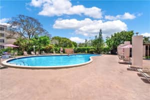 2800  Somerset Dr   315J, Lauderdale Lakes, FL 33311 Sold 12/05/23