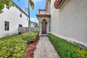 25216 Sw 117th Pl Homestead, FL 33032 Sold 05/30/23