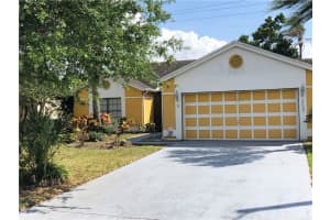 10032 NW 70th St, Tamarac, FL 33321 Sold 07/26/23