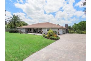 9703 NW 43rd St, Coral Springs, FL 33065 Sold 08/18/23