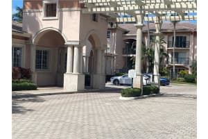 2005 Se 10 419, Fort Lauderdale, Fl 33316 Fort Lauderdale, FL 33316 Sold 06/29/23