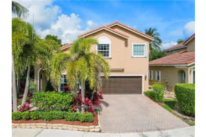 908 NW 127th Ave, Coral Springs, FL 33071 Sold 06/02/23