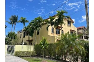 612 Sw 8th Ave Fort Lauderdale, FL 33315 Sold 05/24/23