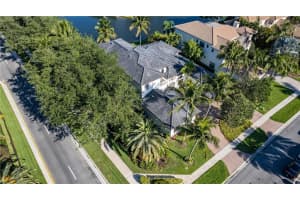 17725 Circle Pond Ct Boca Raton, FL 33496 Sold 06/30/23