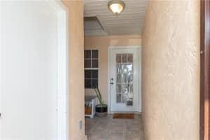 1702 Se Ryecroft Ct Port Saint Lucie, FL 34952 Sold 06/26/23