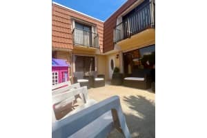 2909  Waterford Dr N   2909, Deerfield Beach, FL 33442 Sold 06/15/23
