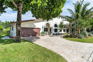 5740  Bayview Dr, Fort Lauderdale, FL 33308 Sold 12/28/23