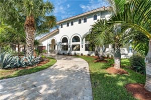 5740  Bayview Dr, Fort Lauderdale, FL 33308 Sold 12/28/23