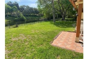 8901 NW 9th Pl, Plantation, FL 33324 Sold 08/09/23