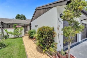 9251  Wedgewood Way   B21, Tamarac, FL 33321 Sold 06/01/23