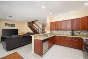 2900 Nw 125th Ave   303 Sunrise, FL 33323 Sold 06/16/23