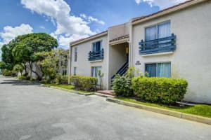 5260 Ne 6th Ave 17d Oakland Park, FL 33334 Sold 06/16/23