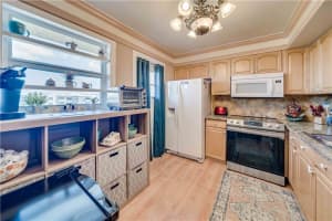 620 Ne 12th Ave   602 Hallandale Beach, FL 33009 Sold 05/30/23