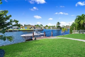 5811  Bayview Dr, Fort Lauderdale, FL 33308 Sold 03/15/24