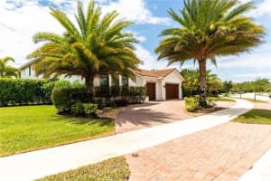 10412 N Barnsley Dr, Parkland, FL 33076 Sold 08/02/23
