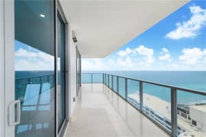 3101 S Ocean Dr   2402 Hollywood, FL 33019 Sold 05/31/23