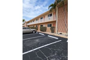 301 Mcnab 114, Pompano Beach, Fl 33060 Pompano Beach, FL 33060 Sold 06/09/23