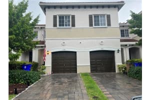 379 SE 1st Dr   379, Deerfield Beach, FL 33441 Sold 06/26/23