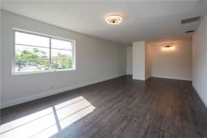 12 NE 19th Ct   215, Wilton Manors, FL 33305 Sold 08/31/23