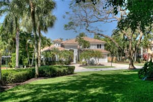 10301  Blue Palm St, Plantation, FL 33324 Sold 07/24/23