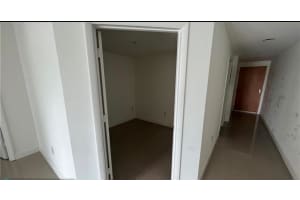 253 NE 2nd   2102, Miami, FL 33132 Sold 10/10/23