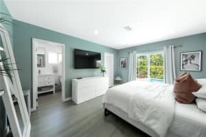 5851 NE 14th Ter, Fort Lauderdale, FL 33334 Sold 09/05/23