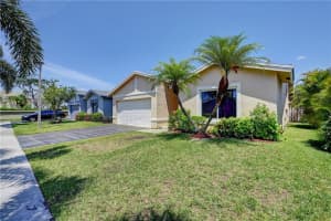 4380 NW 103rd Ave, Sunrise, FL 33351 Sold 06/07/23