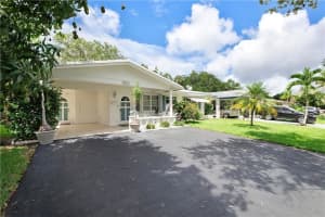 2511 NW 55th St, Tamarac, FL 33309 Sold 06/30/23