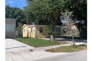2335  Raleigh St, Hollywood, FL 33020 Sold 07/28/23