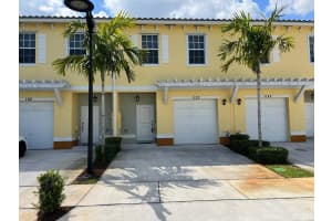 1123 Nw 40th Way Lauderhill, FL 33313 Sold 06/21/23