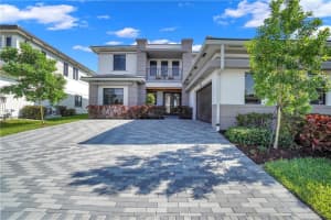 10536 N Lago Vista Cir, Parkland, FL 33076 Sold 09/01/23