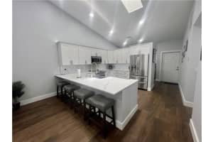 6081 Nw 90th Ave Tamarac, FL 33321 Sold 06/06/23
