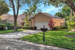 10055 Nw 5th St Plantation, FL 33324 Sold 07/03/23