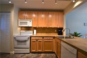 5300 NE 24th Ter   406C, Fort Lauderdale, FL 33308 Sold 07/31/23